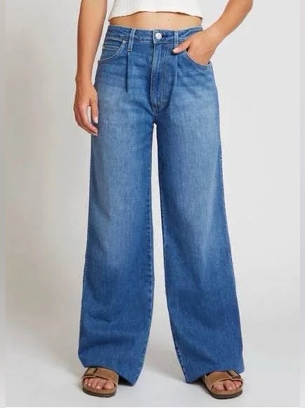 AMO Florence Pleated Jeans Wide Leg, Relaxed Denim Size 30 Inseam 31”